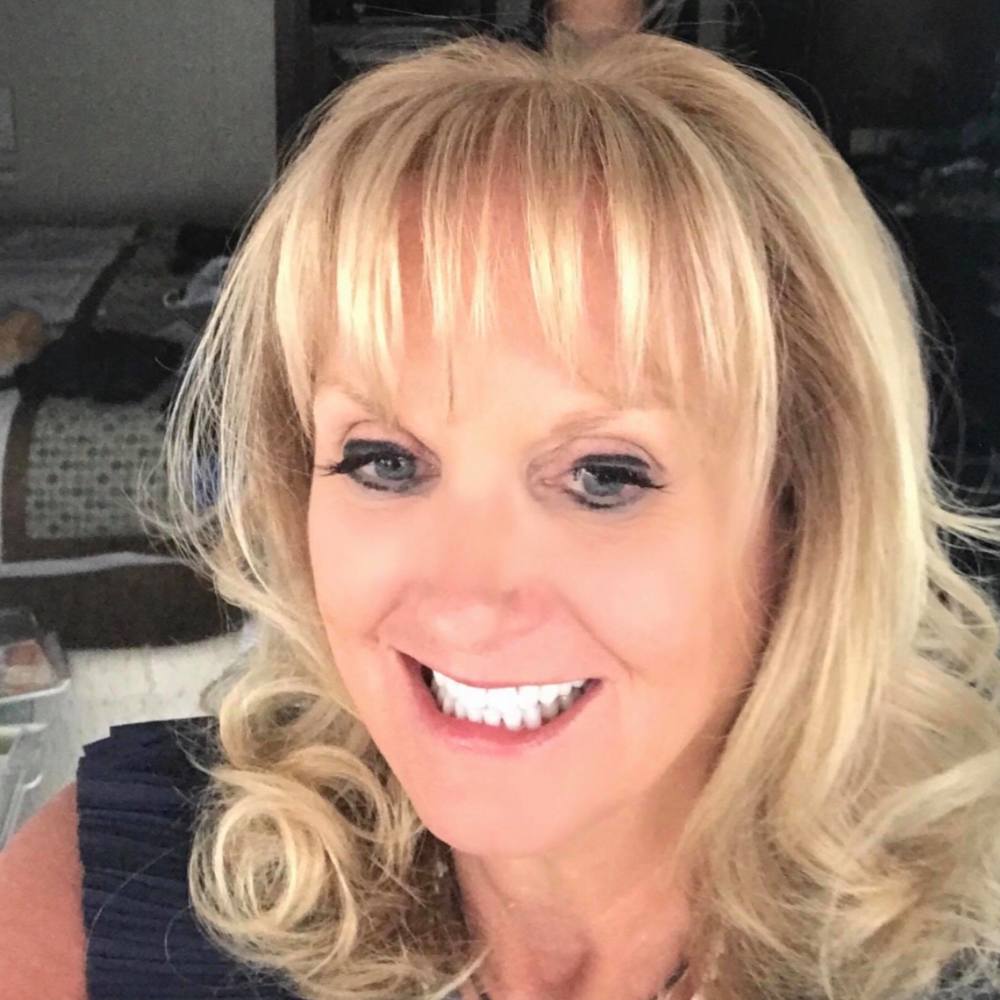 Meet your Posher, Janet